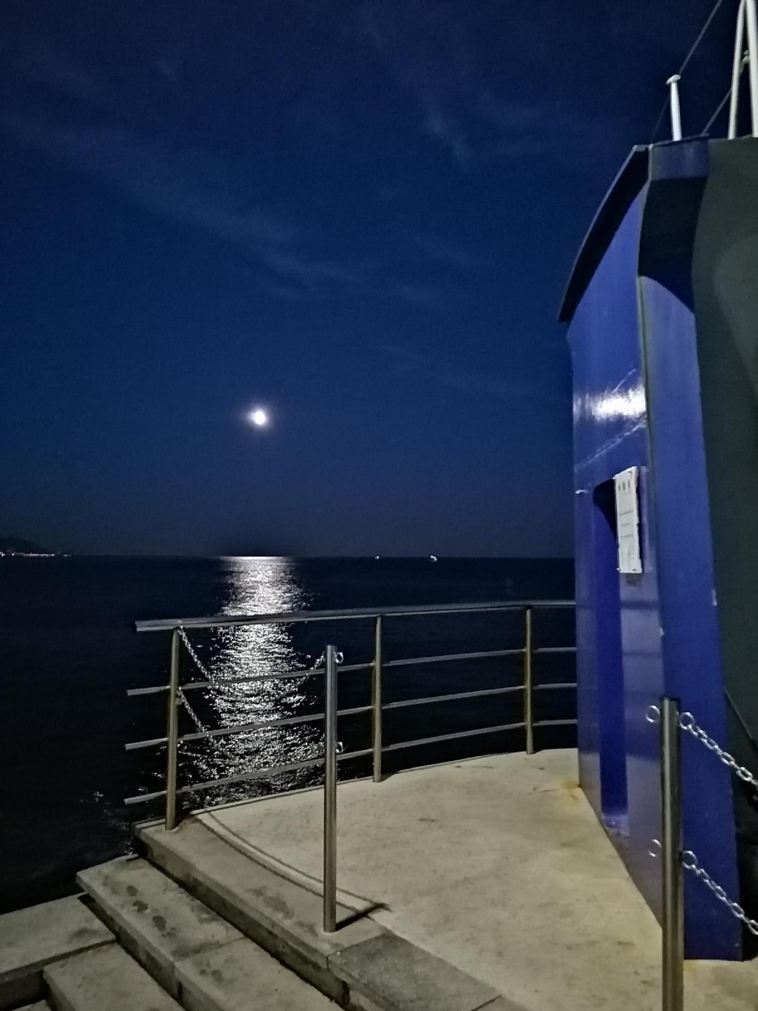 Appartamento Loano Climatizzato Mt 650 Dal Mare Kültér fotó